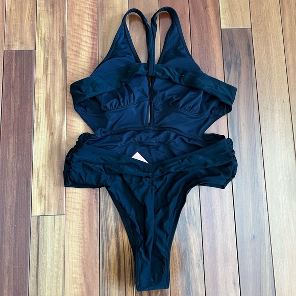 Cupshe Swim Cupshe Black One Piece Swimsuit Poshmark